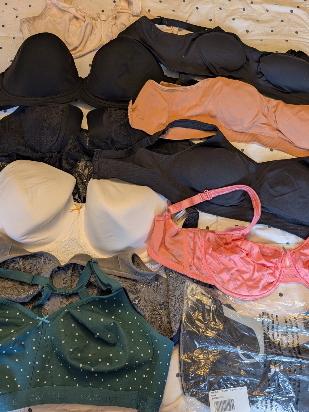 Women’s Assorted Bras in Black, White, Pink, Green, Peach